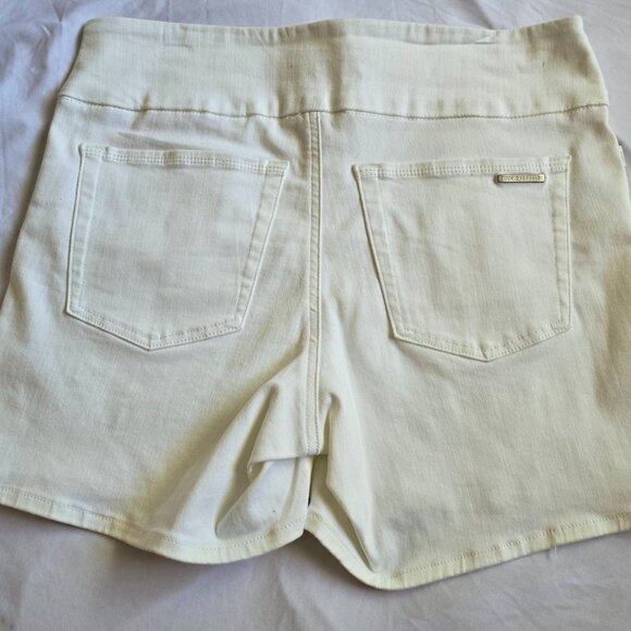 NWOT Rock n Republic "FEVER" 5  inch inseam pull on women's jean shorts - Picture 2 of 5